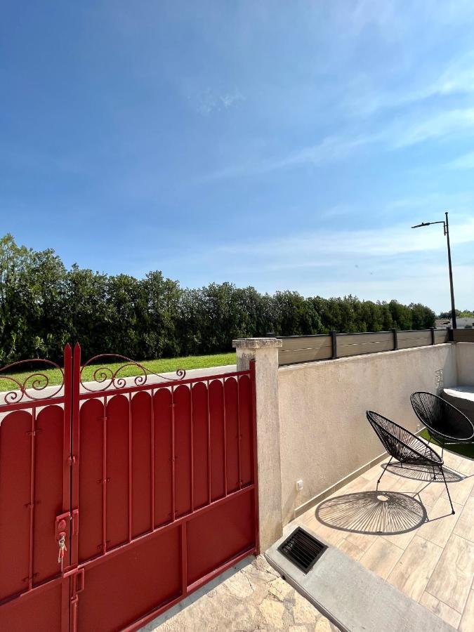 Maison De Charme Avec Jacuzzi Molleges Exterior foto